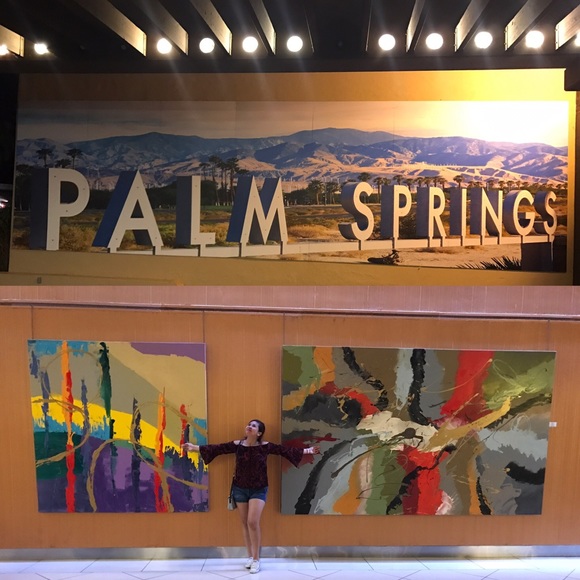 Meet your Posher, Maria - Picture 2 of 3